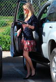 th_94084_Preppie_-_Reese_Witherspoon_at_the_Neil_George_Salon_in_Beverly_Hills_-_Jan._12_2010_6236_122_17lo.JPG