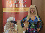 http://img194.imagevenue.com/loc412/th_98429_Christina_Aguilera_2008-10-23_-_Press_conference_at_the_Emirates_Palace_Hotel_in_Abu_Dhabi_937_122_412lo.JPG