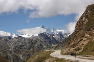Suiza desde Valencia 16 dias.Trekking y ciudades.  - Blogs de Suiza - 2. Fiesch,Gletsch,Eitschgrotte,Andermatt (7)