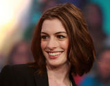 Anne Hathaway @ MTV TRL