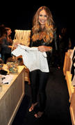 th_58138_Tikipeter_Elle_Macpherson_Project_Ocean_Launch_Party_012_123_598lo.jpg