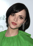 http://img194.imagevenue.com/loc395/th_49328_ChristinaRicci_chopard_150th_anniversary_gala_054_122_395lo.jpg